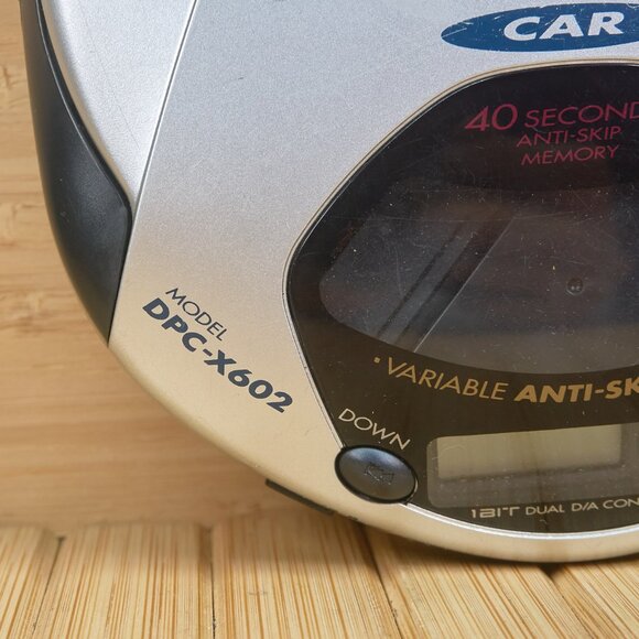 Kenwood DPC-X602 Portable CD Player, Extra Bass Boost, with Case, Silver - Picture 3 of 9